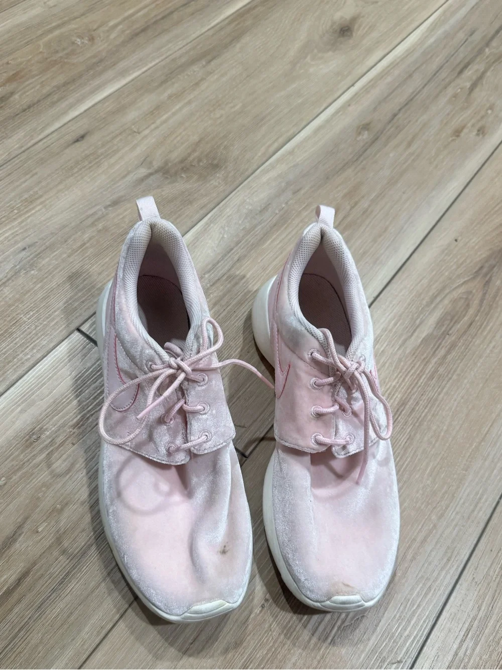 Nike Pink Roshe Girls Sneakers